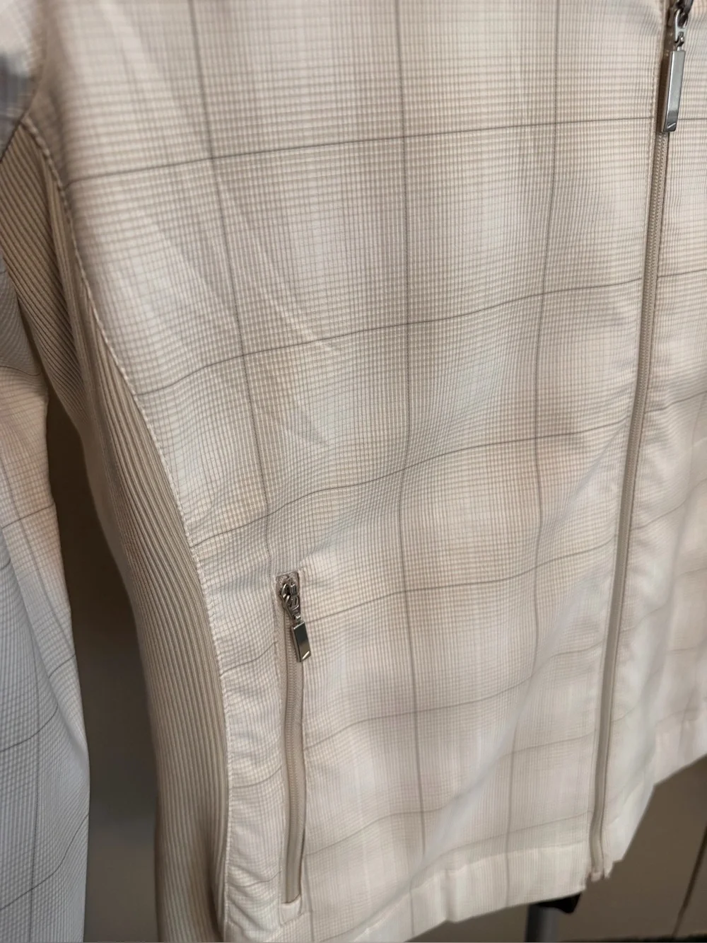 Women’s Nike Golf Fit Dry Plaid Full-Zip Jacket Windbreaker